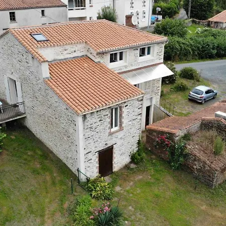 بيت للعطل Le Moulin Aux Draps شانتونيه